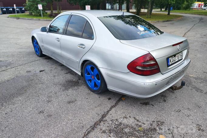 Mercedes-Benz E-Class W211 Sedan
