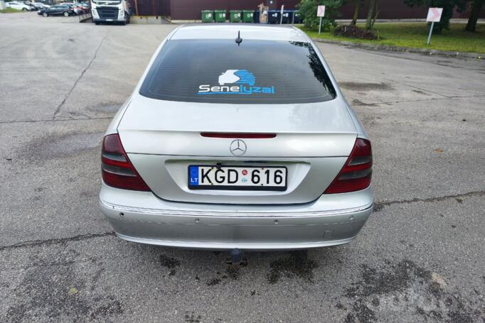 Mercedes-Benz E-Class W211 Sedan