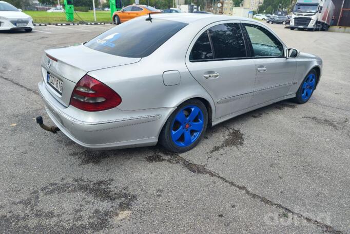 Mercedes-Benz E-Class W211 Sedan