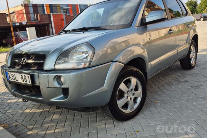 Hyundai Tucson 1 generation Crossover