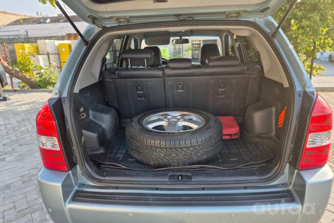 Hyundai Tucson 1 generation Crossover