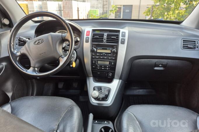Hyundai Tucson 1 generation Crossover