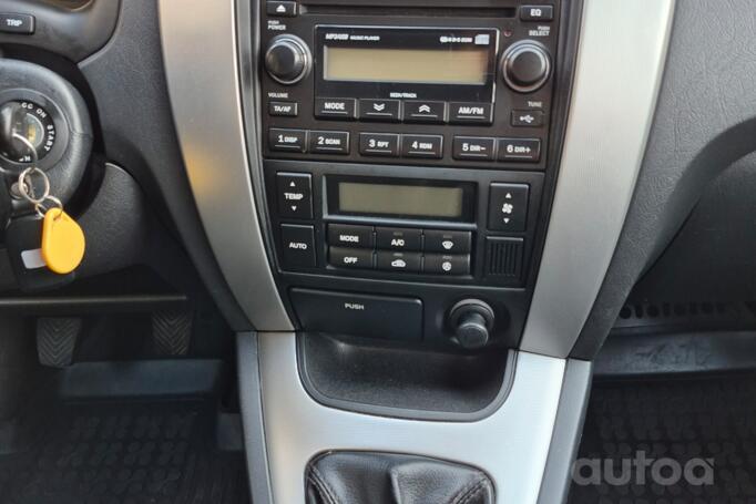 Hyundai Tucson 1 generation Crossover