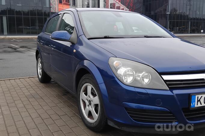 Opel Astra H Hatchback