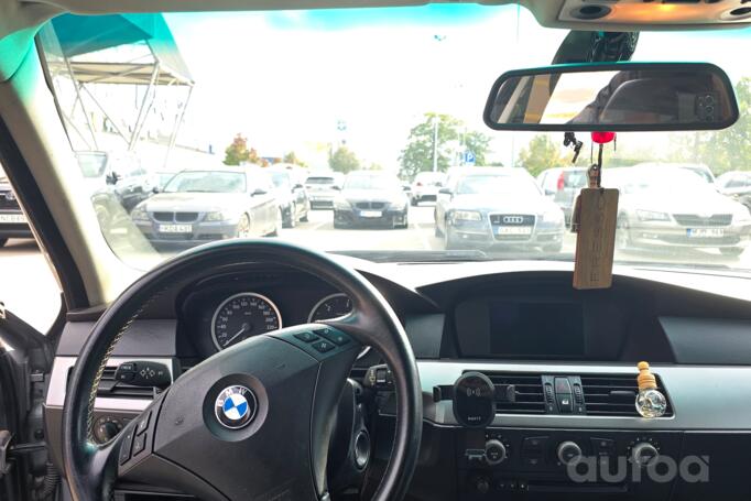 BMW 5 Series E60/E61 Touring wagon