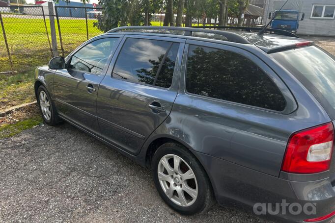 Skoda Octavia 2 generation [restyling] Combi wagon 5-doors