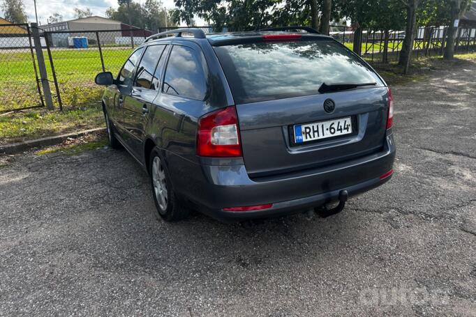 Skoda Octavia 2 generation [restyling] Combi wagon 5-doors