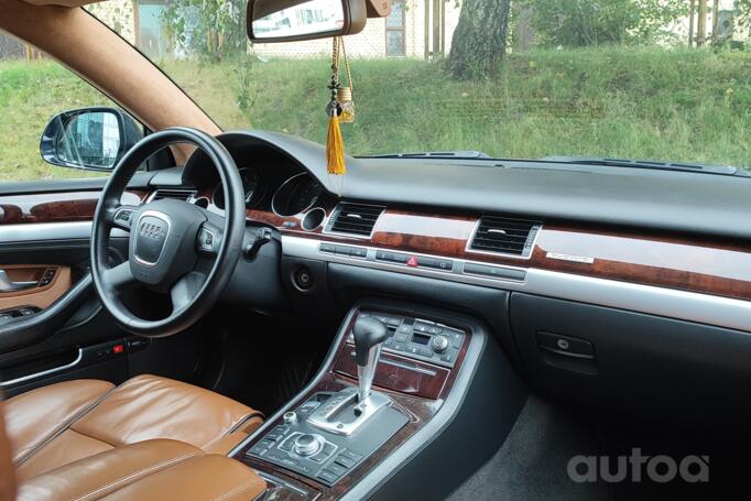 Audi A8 D3/4E [2th restyling] Sedan