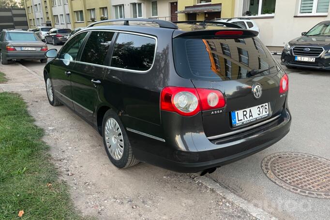 Volkswagen Passat B6 wagon 5-doors