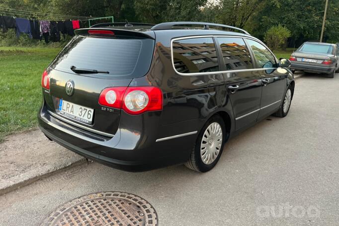 Volkswagen Passat B6 wagon 5-doors