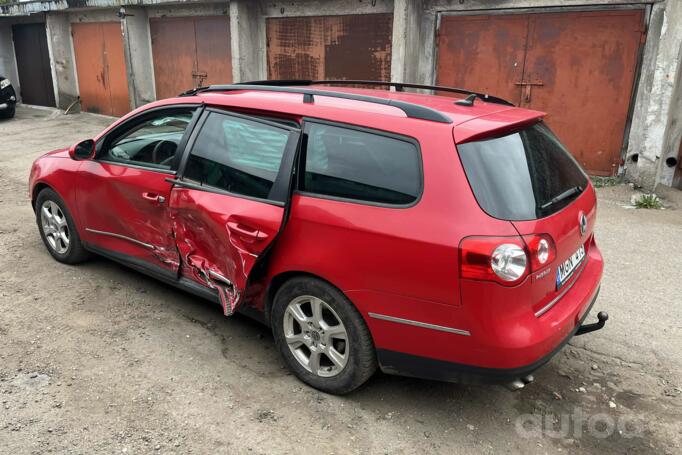 Volkswagen Passat B6 wagon 5-doors