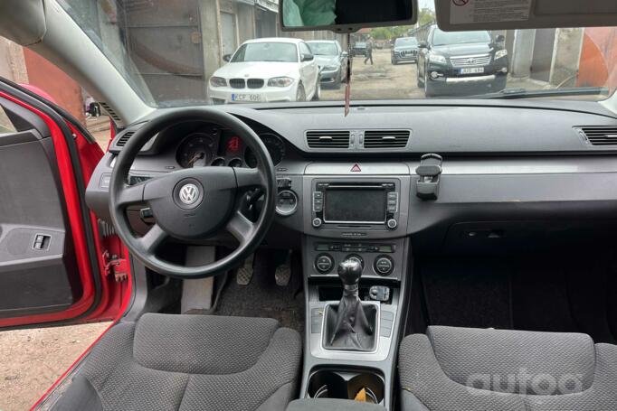 Volkswagen Passat B6 wagon 5-doors