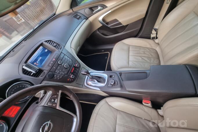 Opel Insignia A Sports Tourer wagon 5-doors