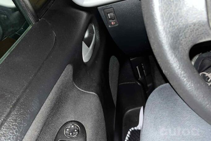 Peugeot 207 1 generation Hatchback 5-doors