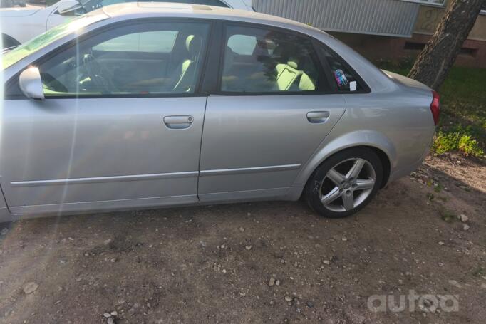 Audi A4 B6 Sedan