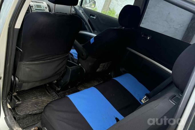 Toyota Corolla Verso 1 generation Minivan