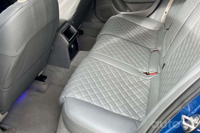 Audi A4 B8/8K Sedan 4-doors