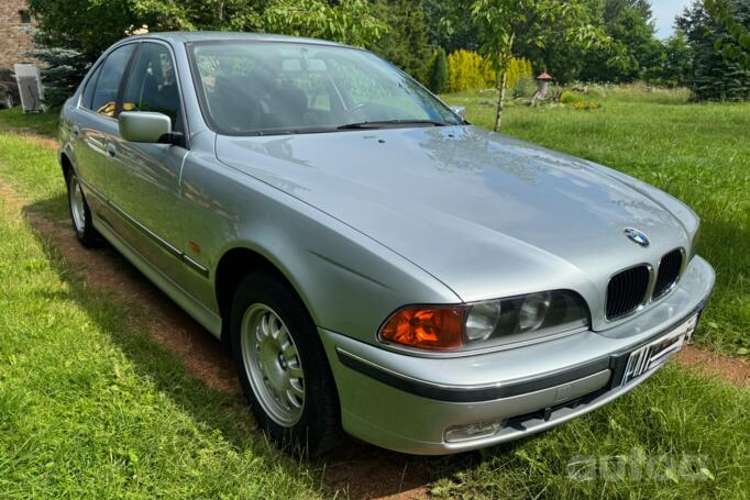 BMW 5 Series E39 Sedan 4-doors