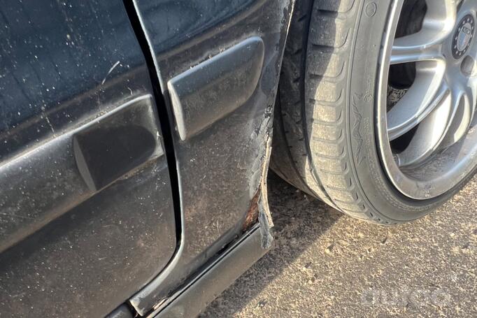 Volvo V40 1 generation wagon