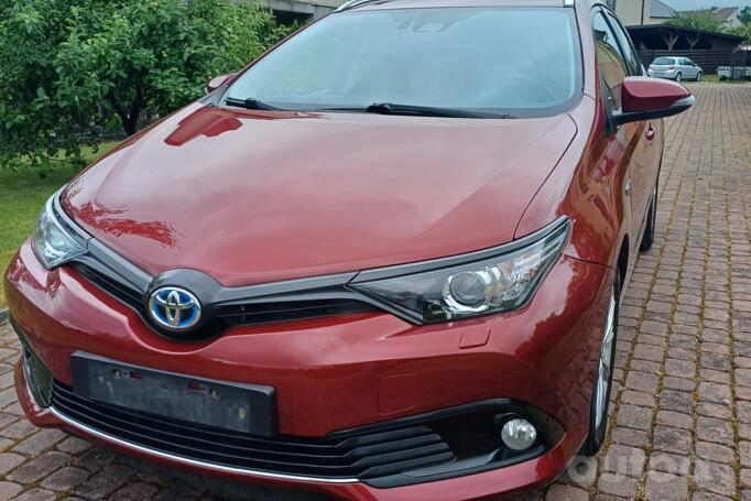 Toyota Auris 2 generation [restyling]