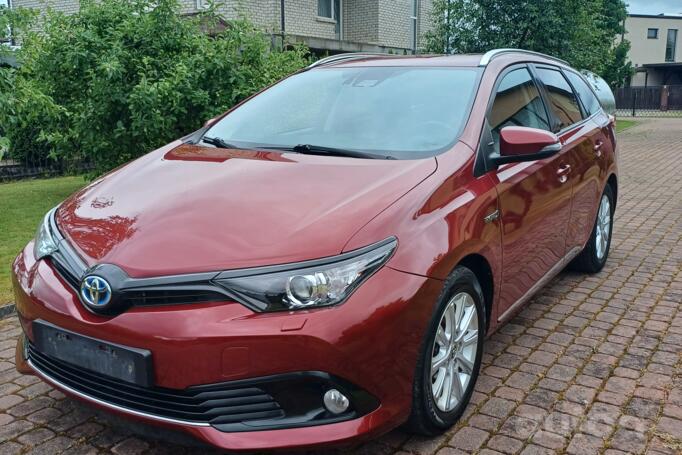Toyota Auris 2 generation [restyling]