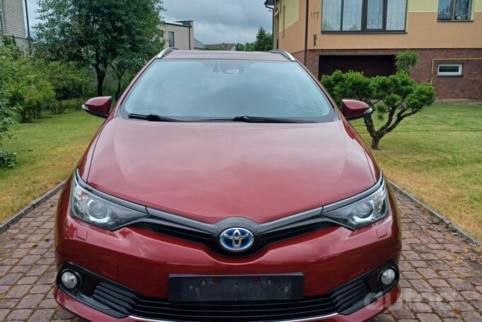 Toyota Auris 2 generation [restyling]