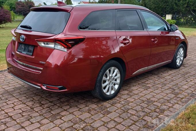 Toyota Auris 2 generation [restyling]