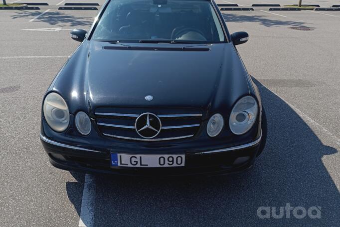 Mercedes-Benz E-Class W211 Sedan