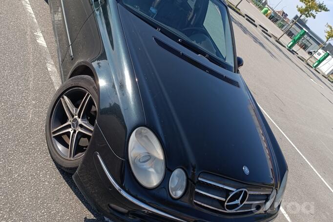 Mercedes-Benz E-Class W211 Sedan