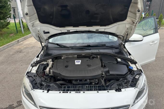 Volvo V60 1 generation [restyling] wagon 5-doors