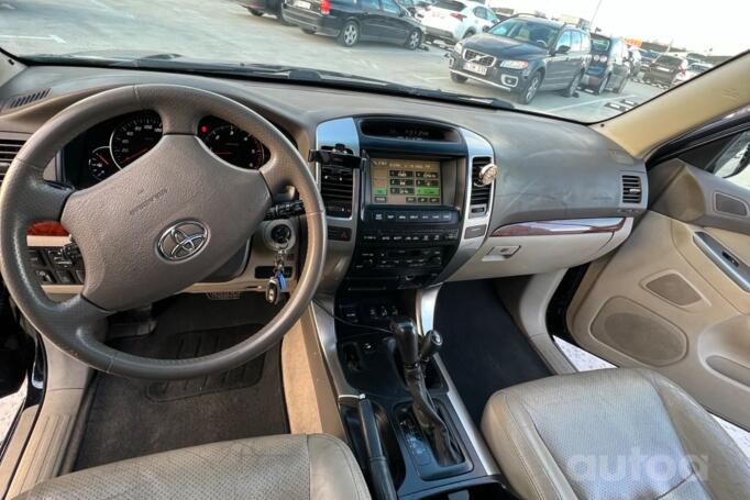 Toyota Land Cruiser 100 Series [2th restyling]