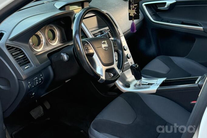 Volvo XC60 1 generation Crossover