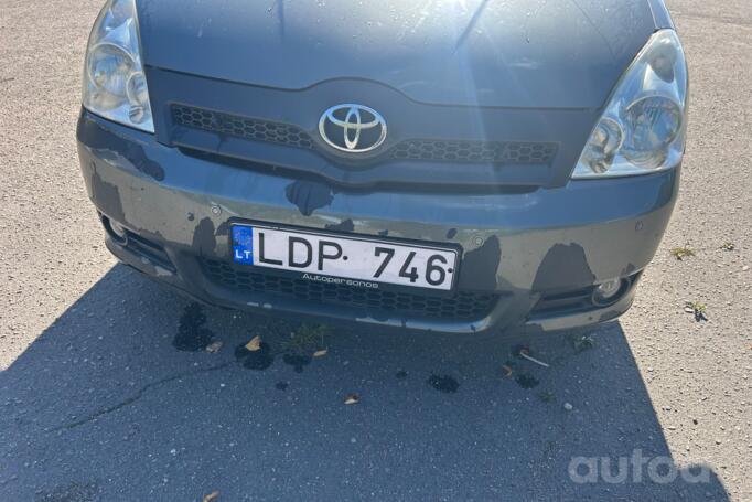 Toyota Corolla Verso 1 generation [restyling] Minivan