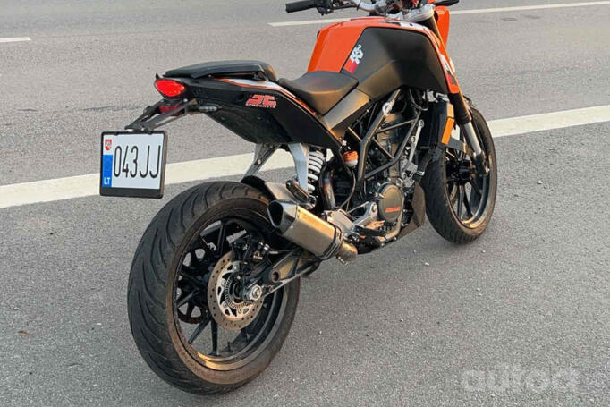 KTM Duke