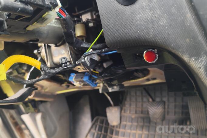 Kia Cee'd 1 generation Hatchback 5-doors