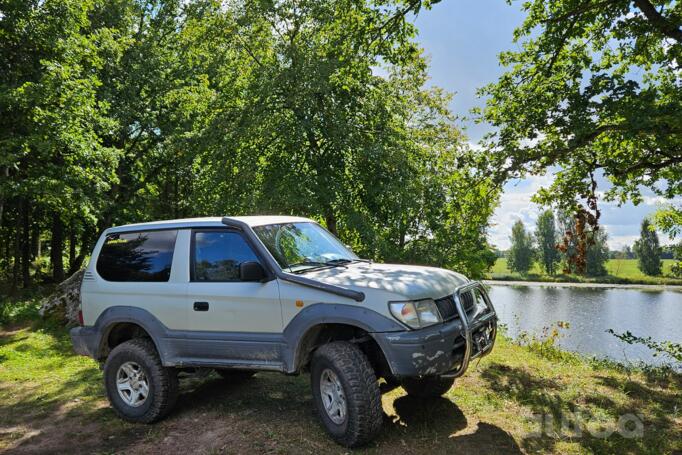 Toyota Land Cruiser Prado J90 SUV 3-doors