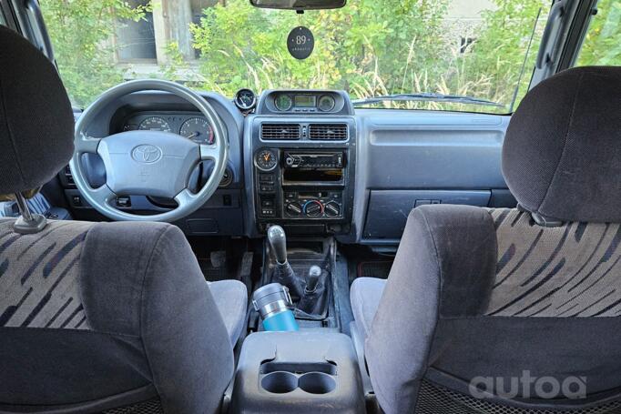 Toyota Land Cruiser Prado J90 SUV 3-doors