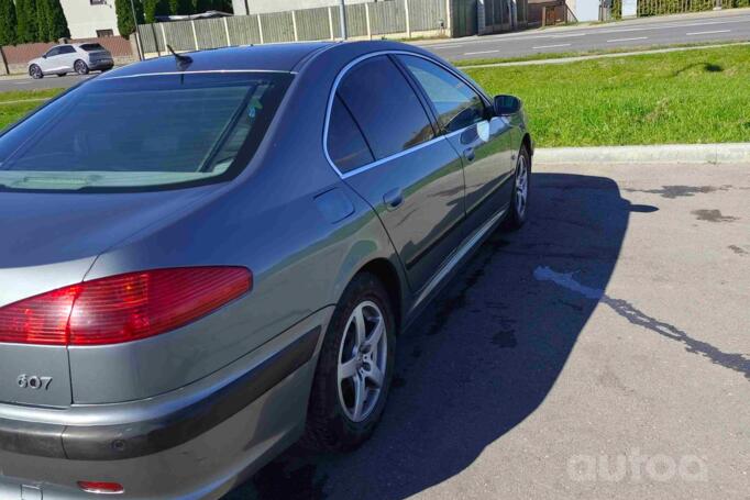 Peugeot 607