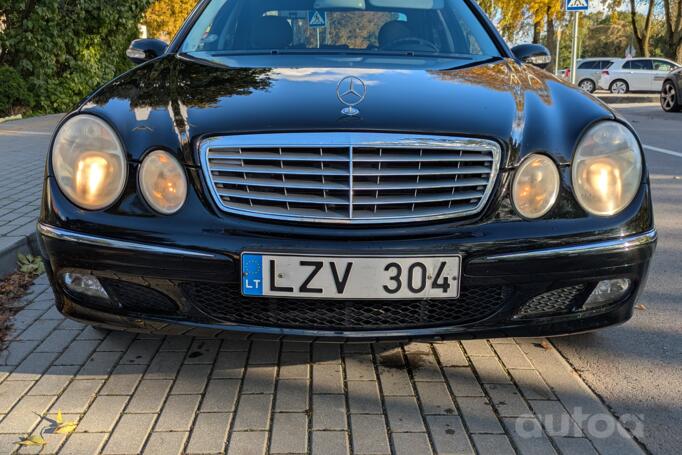 Mercedes-Benz E-Class W211 Sedan