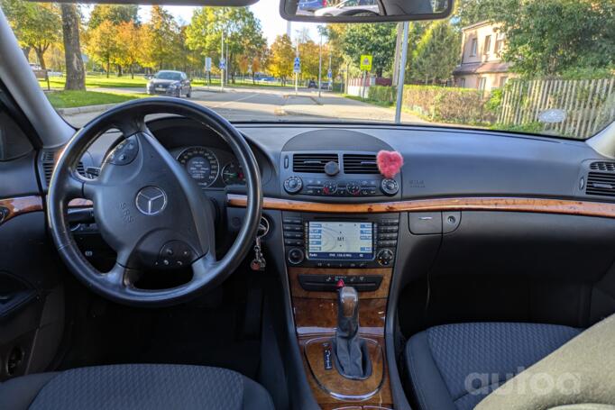 Mercedes-Benz E-Class W211 Sedan