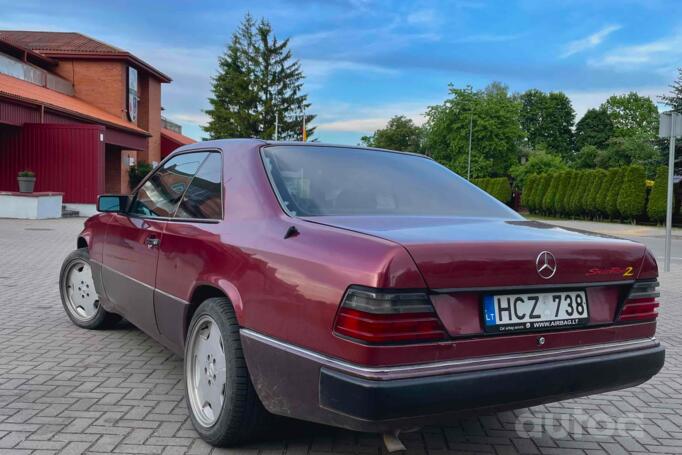 Mercedes-Benz W124