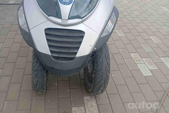 Piaggio MP3