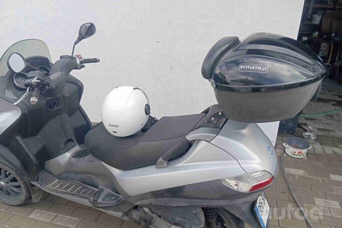 Piaggio MP3