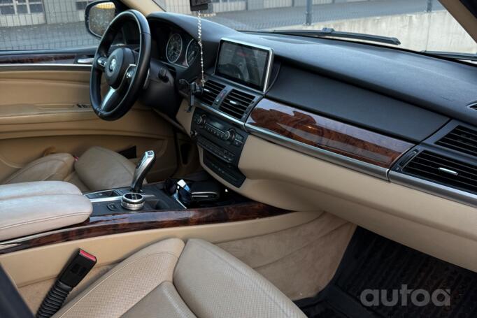 BMW X5 E70 Crossover