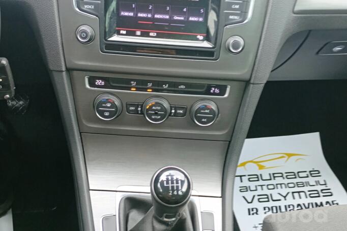 Volkswagen Golf 7 generation Hatchback 5-doors