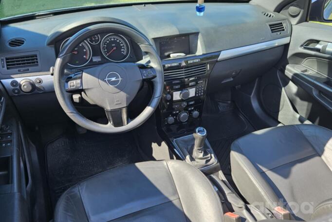 Opel Astra H [restyling]