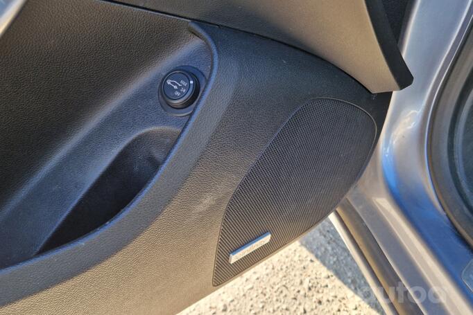 Opel Insignia A Sports Tourer wagon 5-doors