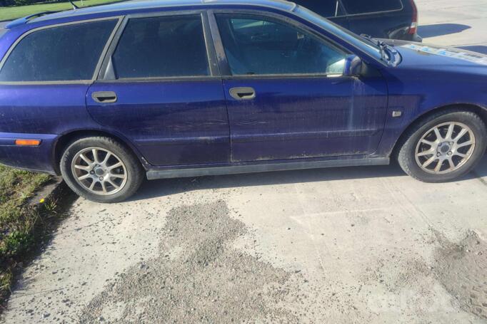 Volvo V40 1 generation [2th restyling] wagon