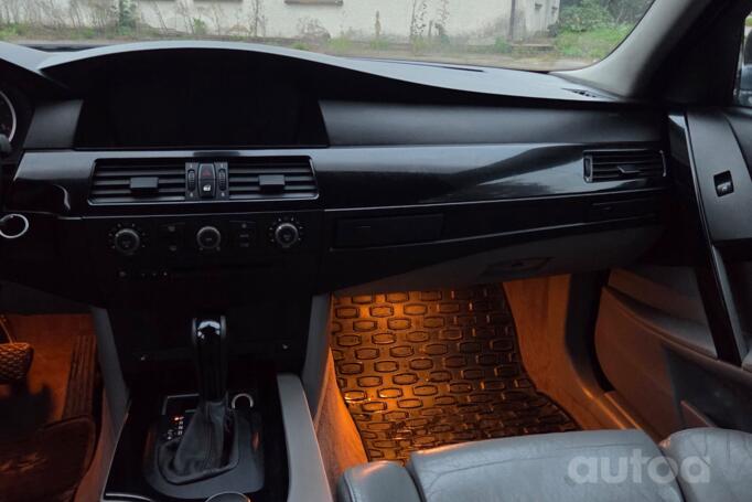 BMW 5 Series E60/E61 Sedan