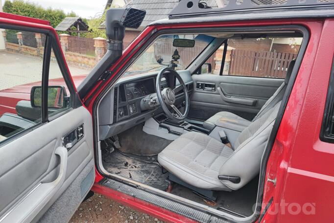Jeep Cherokee XJ SUV 3-doors